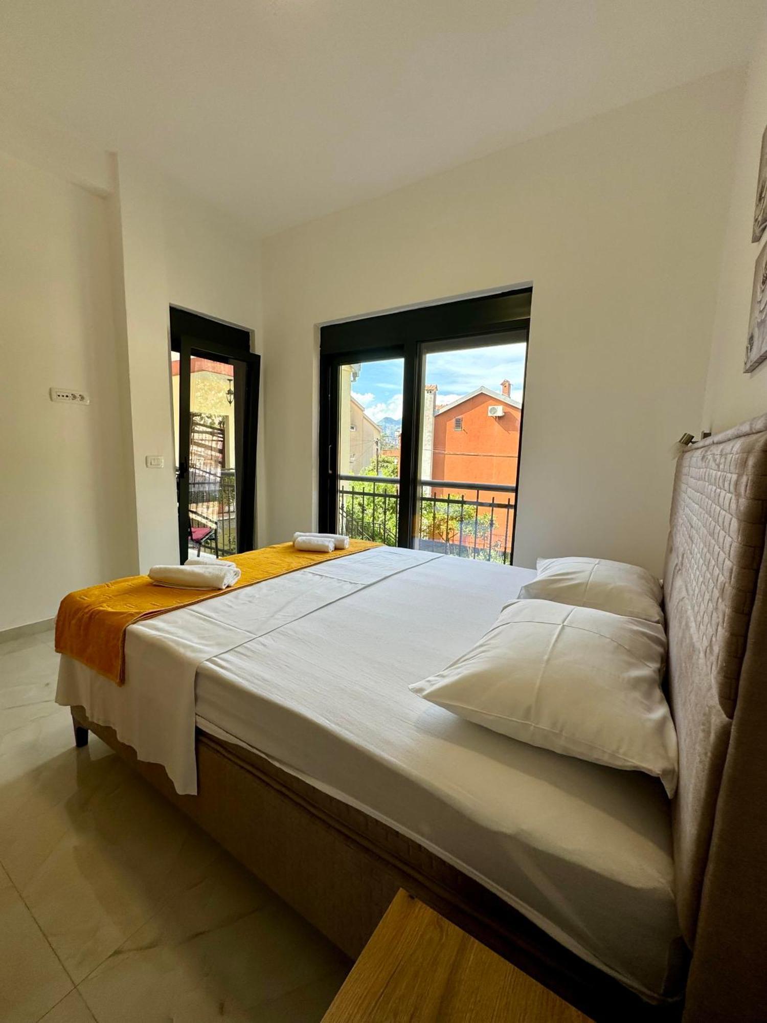 Harmony Garden Apartments Kotor Bagian luar foto