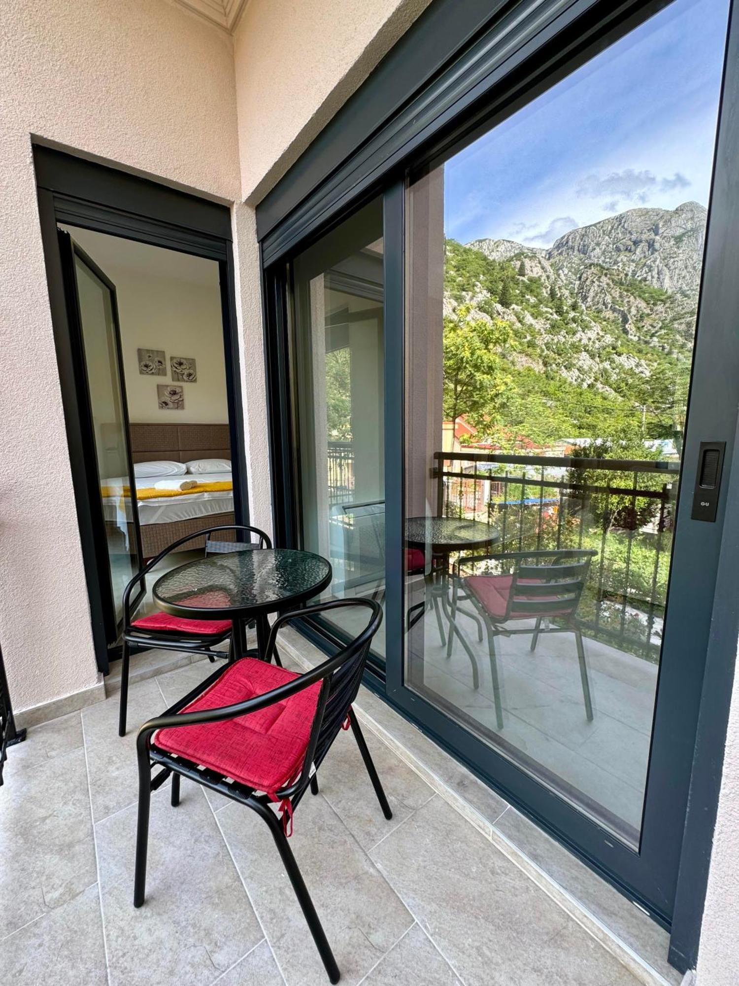 Harmony Garden Apartments Kotor Bagian luar foto