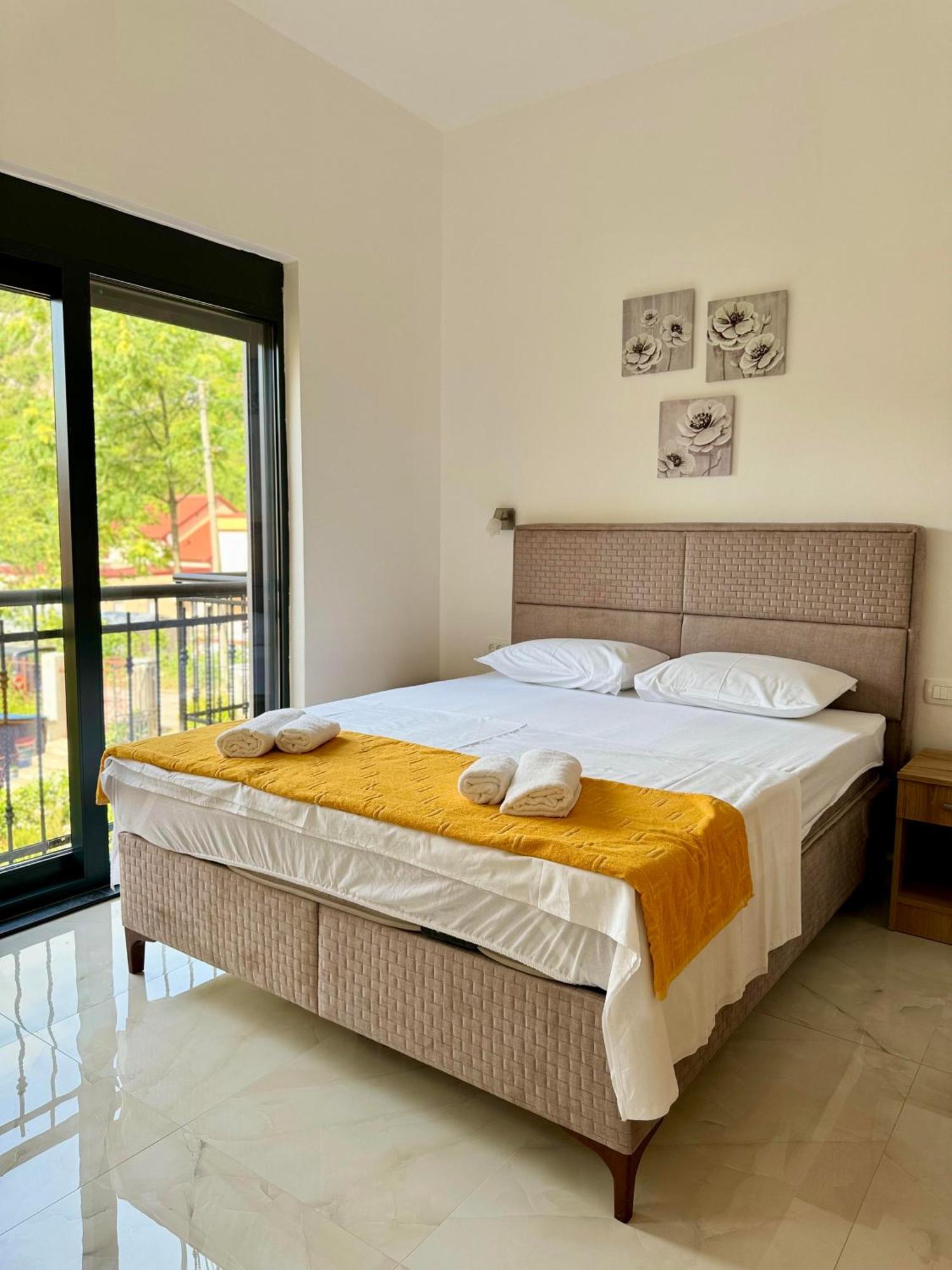 Harmony Garden Apartments Kotor Bagian luar foto