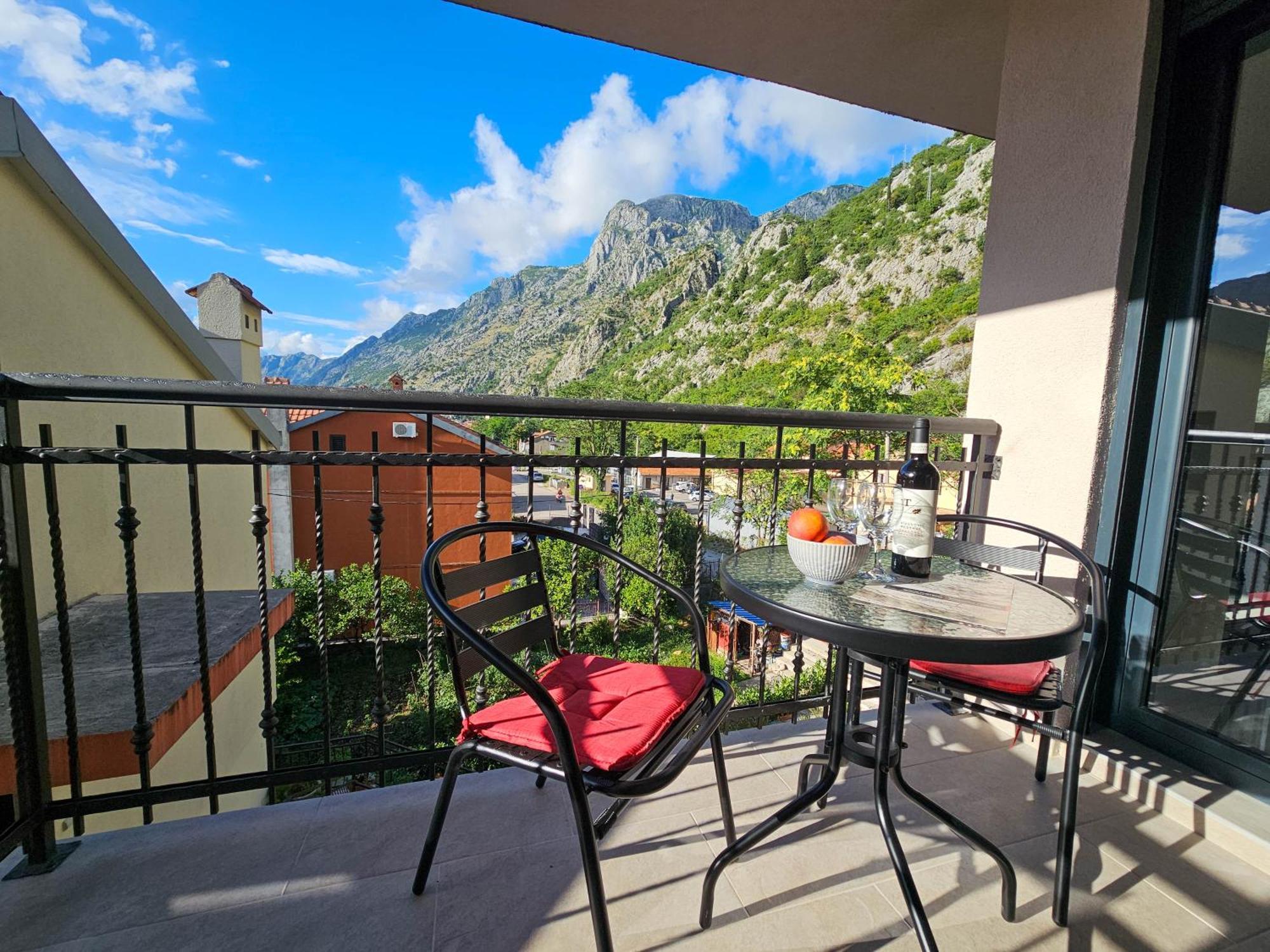 Harmony Garden Apartments Kotor Bagian luar foto