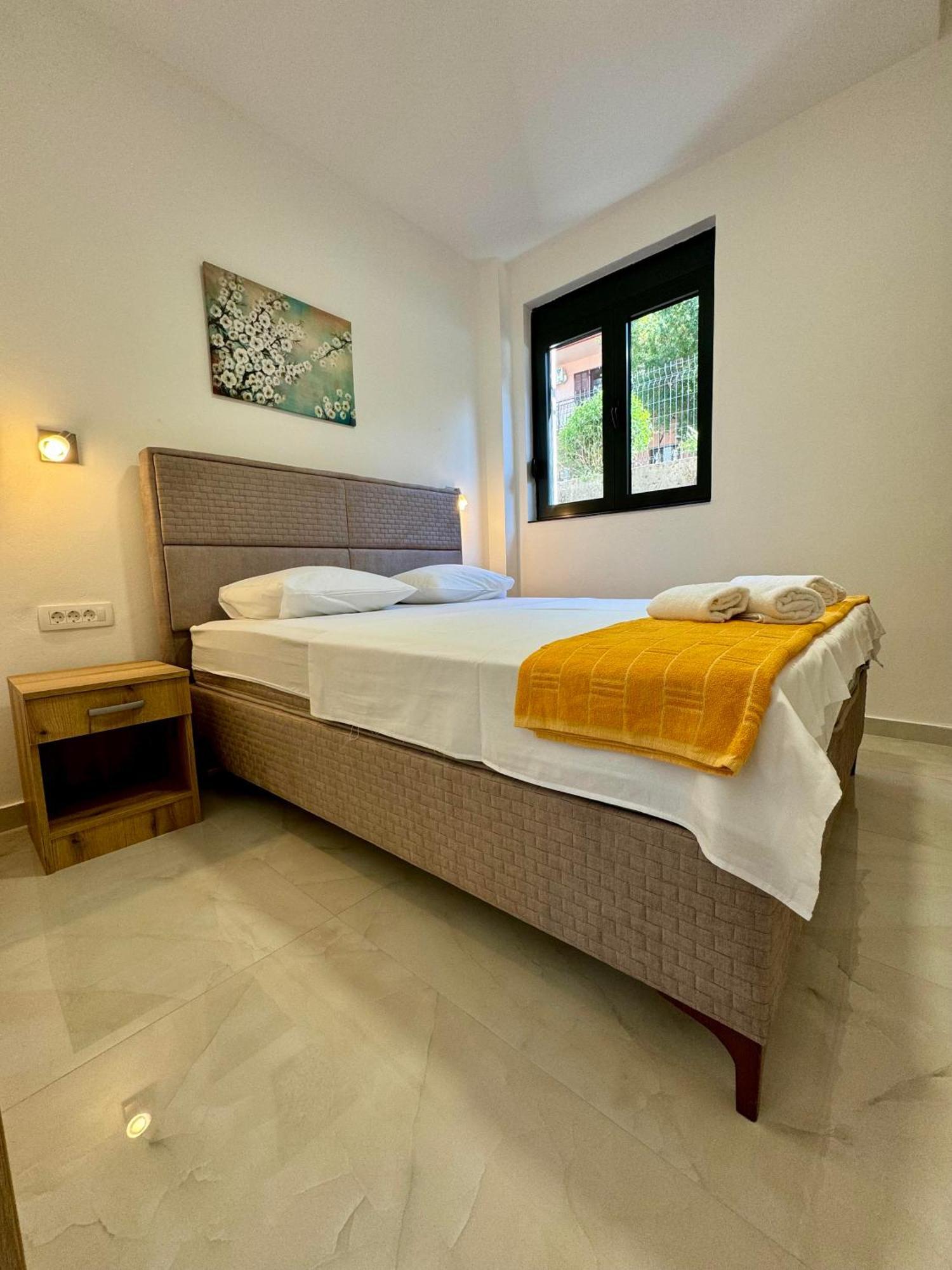 Harmony Garden Apartments Kotor Bagian luar foto